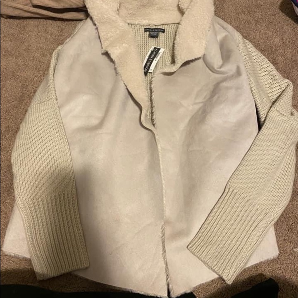 Sweater with fur insert